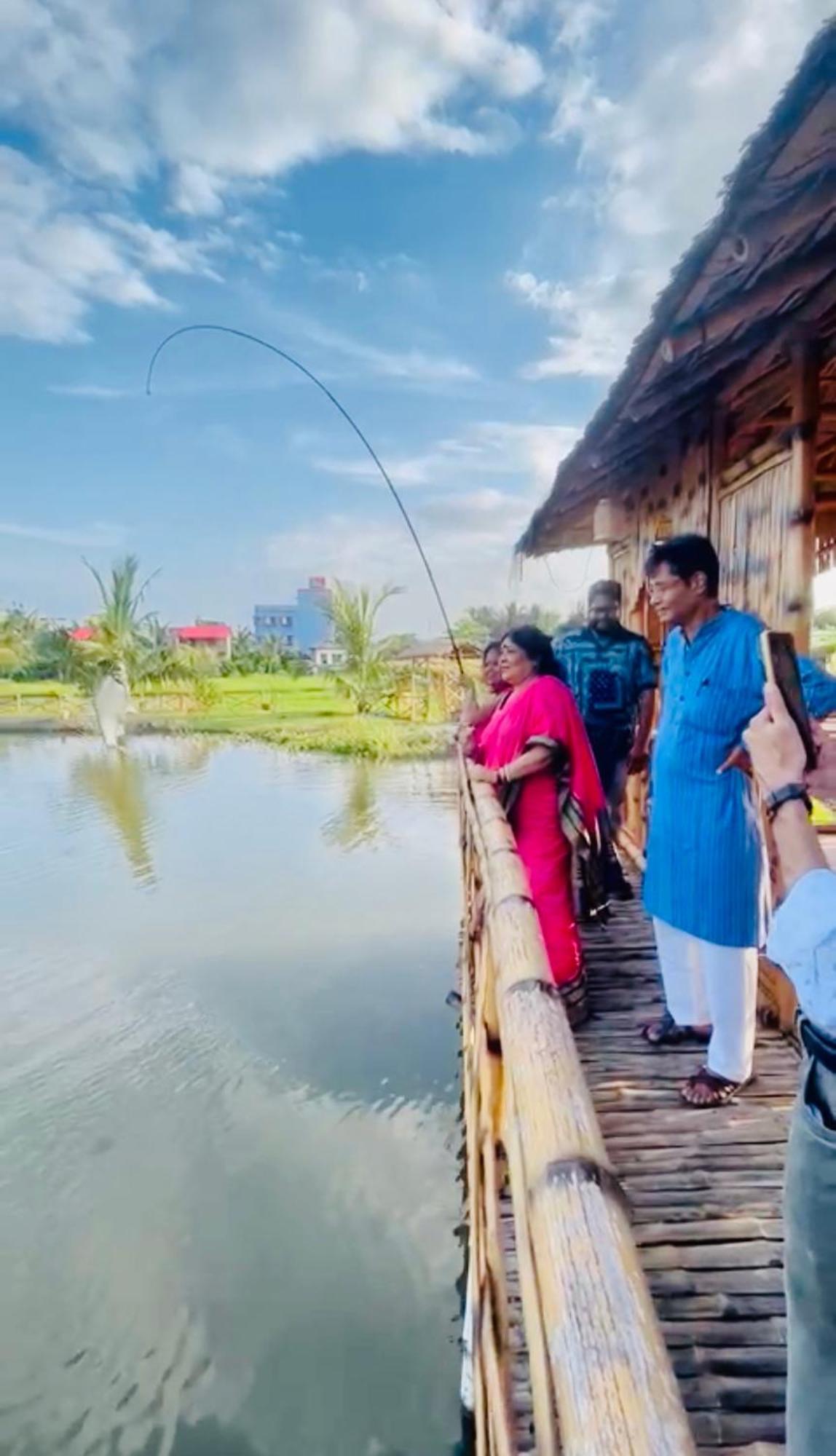 Palli Bangla Resort, Near Ruby Hospital, Anandapur 콜카타 외부 사진
